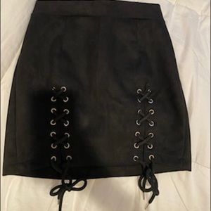 Black suede mini skirt - XS